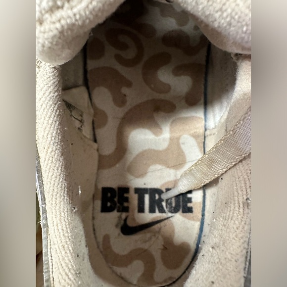 Nike Air Max 97 Be True Shoes - Picture 8 of 11